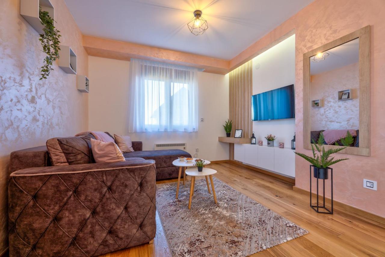 Apartment Stefan In Vila Katalina Lux Zlatibor Esterno foto